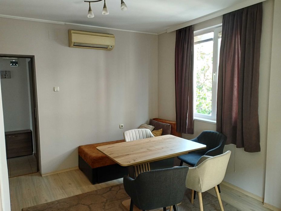 Давам под наем етаж от къща