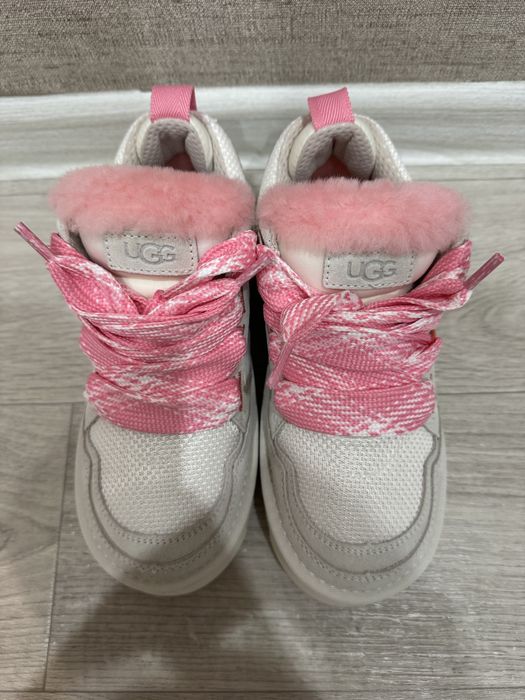 Зимние крссовки UGG оригинал