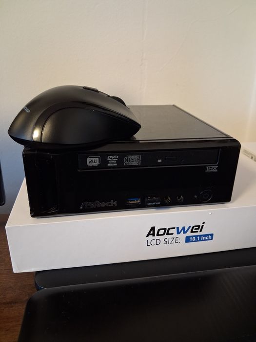Mini PC i3 ssd + monitor Philips 20 inch i3 SSD