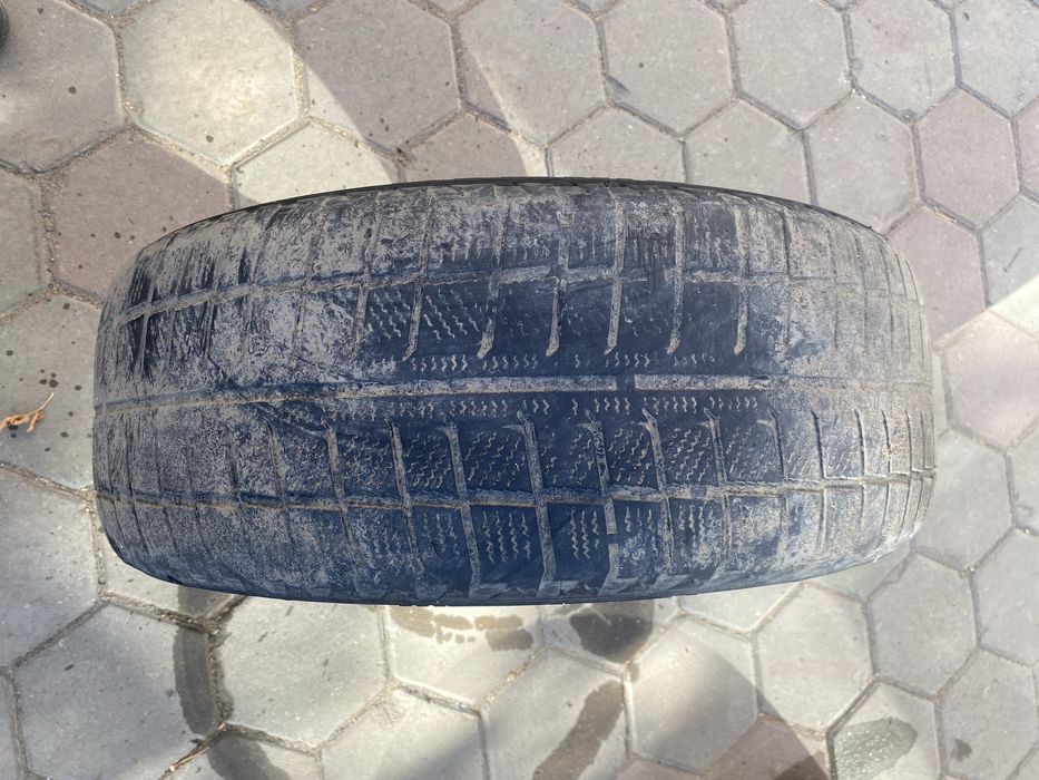 Продам резину на 17