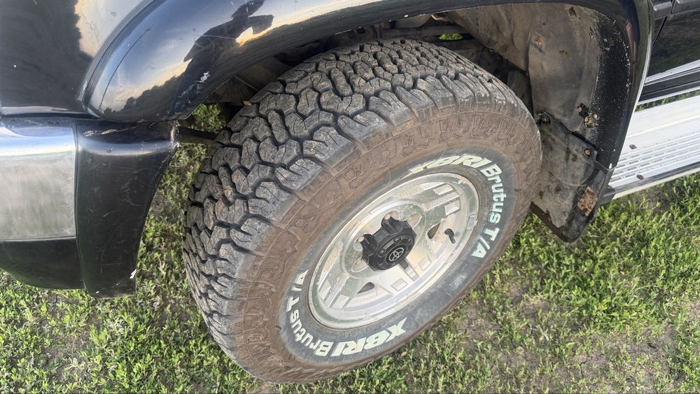 Продам машину Toyota 4Runner 1996