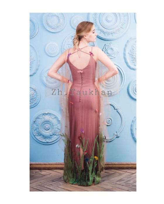 Вечернее платье дизайнерская