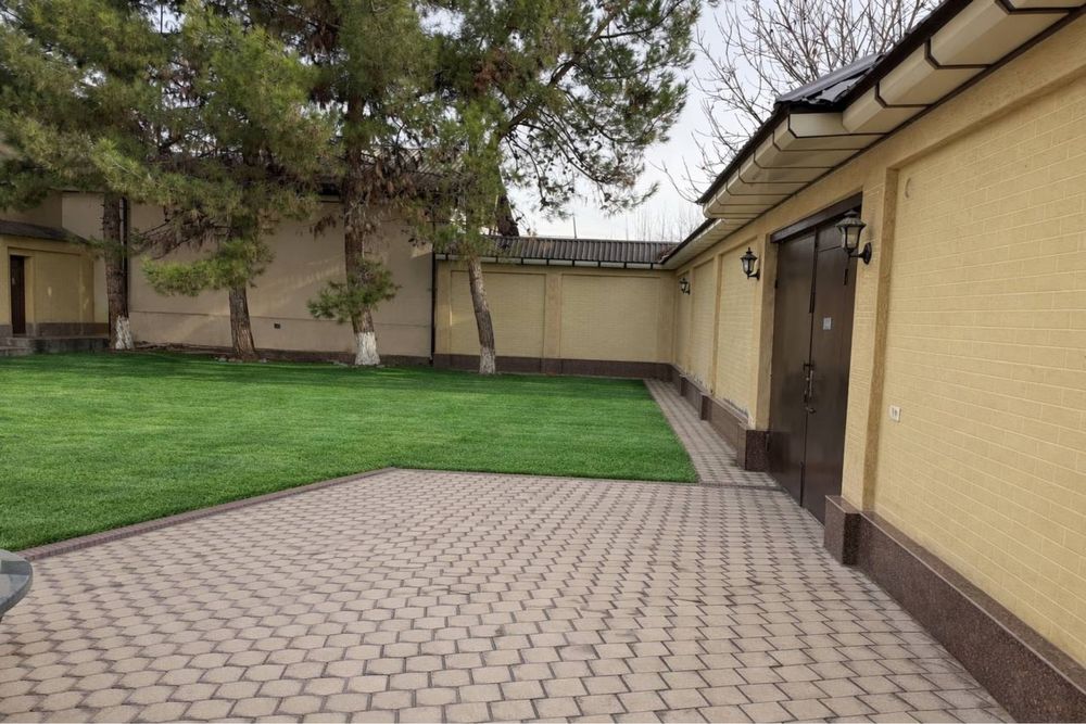 Дормон уй сотилади