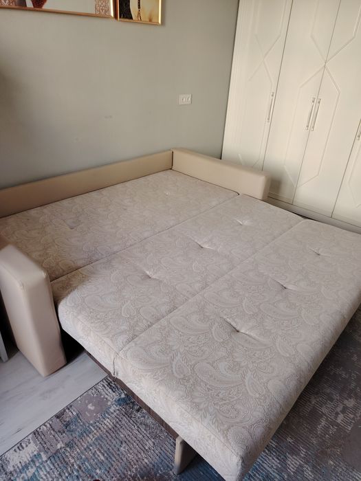 б/у диван-кровать сатылады