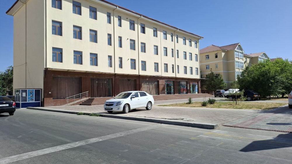 Барча магазинлар сотилади, бизнест ва офис учун кулай локация