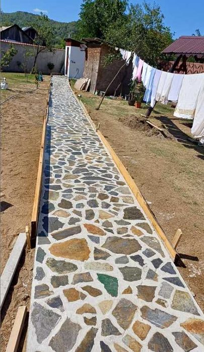 Piatra Decorativă Naturală – Stil Montan, Livrare Rapidă