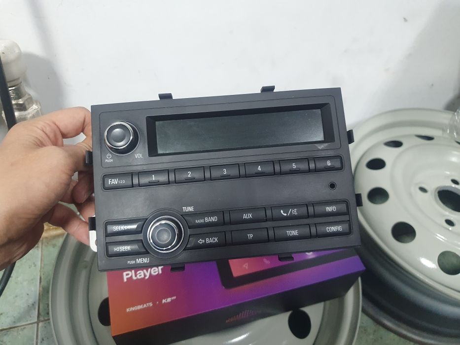 Штатный магнитолла для кобальта, с рамкой.