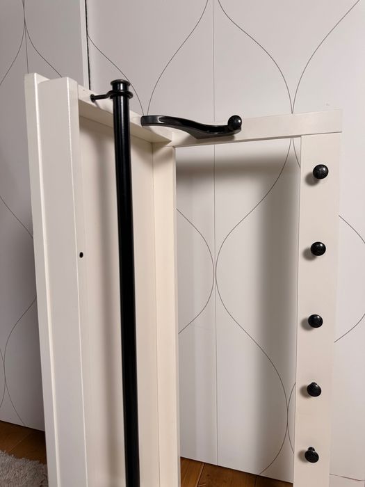 Масивна закачалка за стена IKEA