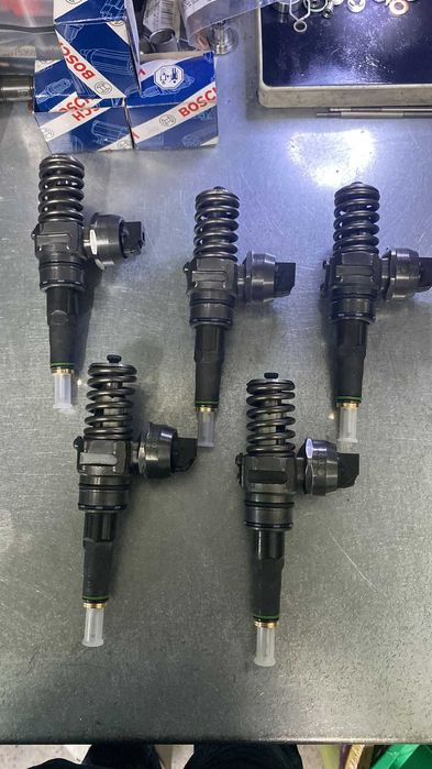 Injector / Injectoare Vw Touareg 2.5 TDI, 174CP, BAC, BPE, 070130073N