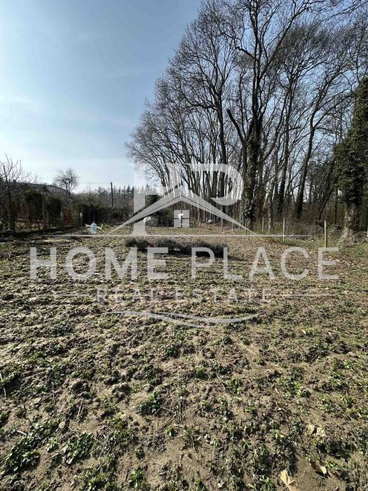 Парцел 1250 кв.м. с постройка в м-ст Боровец Север