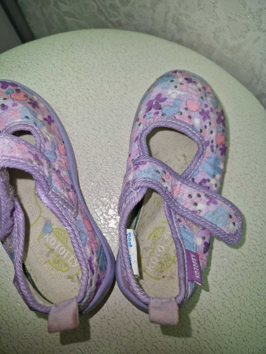 Продам сандали тканевые, размер 24