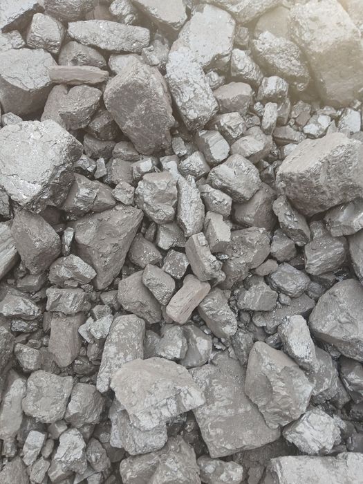 Продам уголь в мешках.