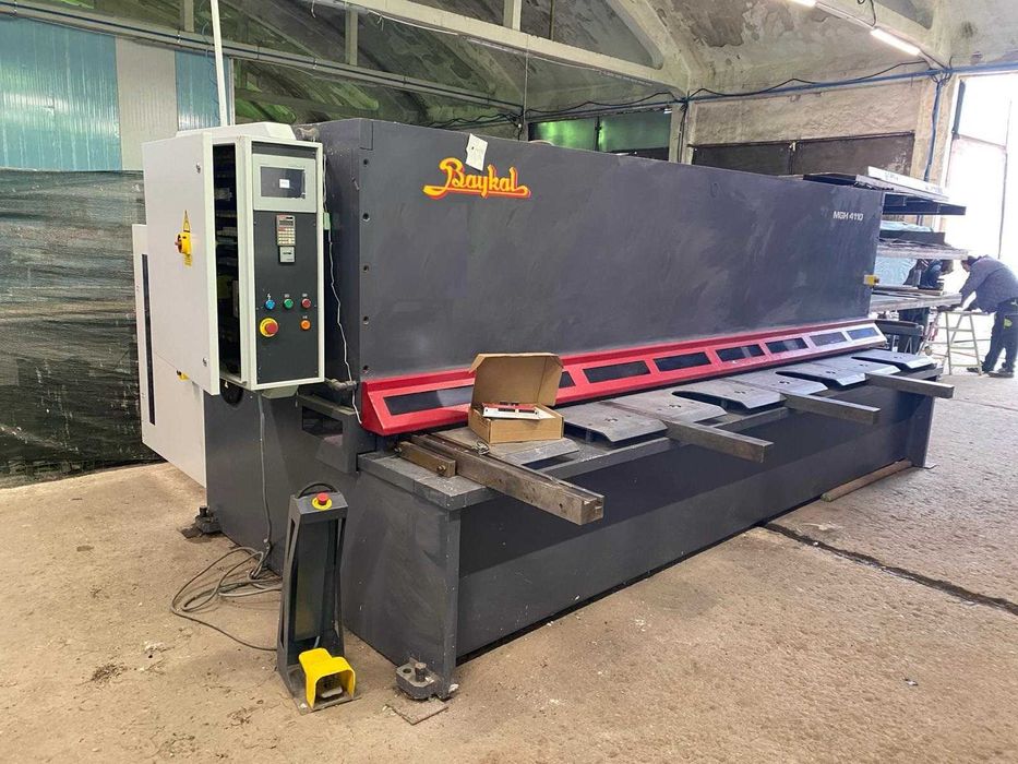 GHILOTINĂ HIDRAULICĂ BAYKAL MGH 4110 – 4100 x 10 mm - ca NOU