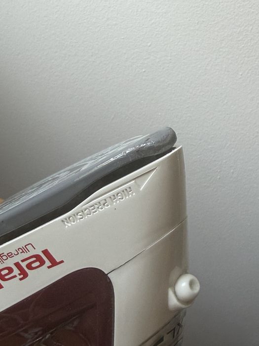 Fier de calcat Tefal