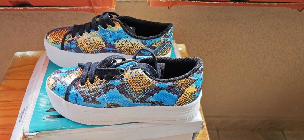 Оригинални дамски сникърси JC PLAY By JEFFREY CAMPBELL - 38 номер