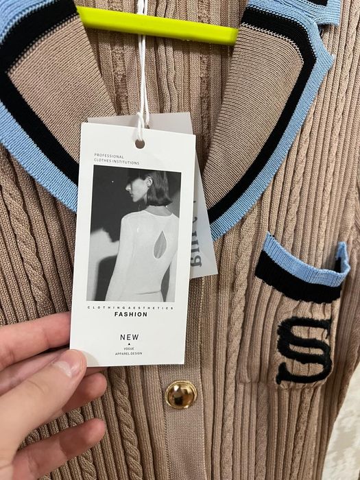 Продаю красивое платье