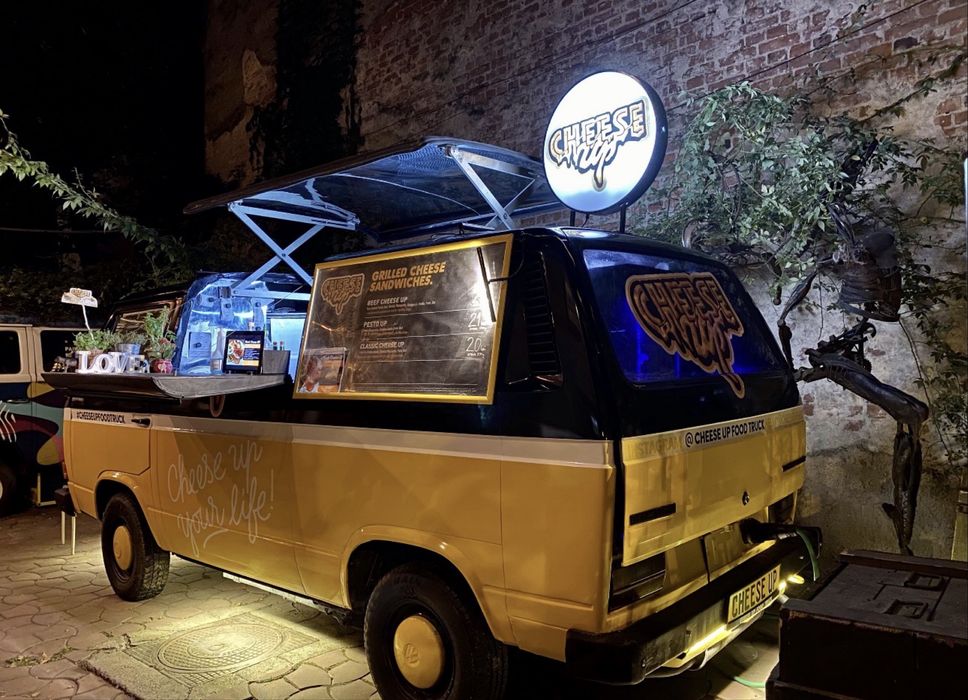 T3 din 1987 modificat pentru comert ambulant