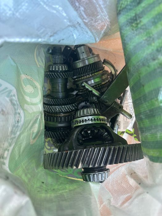 Продам запчасти на Кобальт