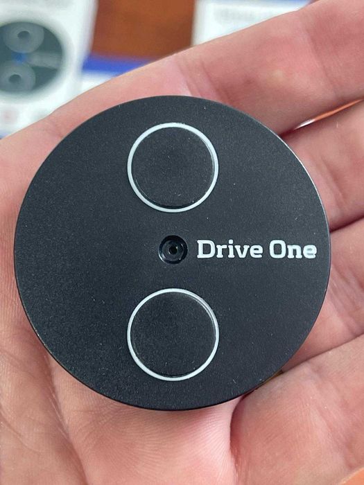 Alarma trafic Needit Drive One 2 Model 2026, avertizare camere radar fixe si mobile, avertismente sonore si LED, baza date BlitzerApp Europa