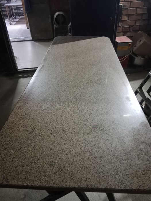 Мраморный стол натуральный