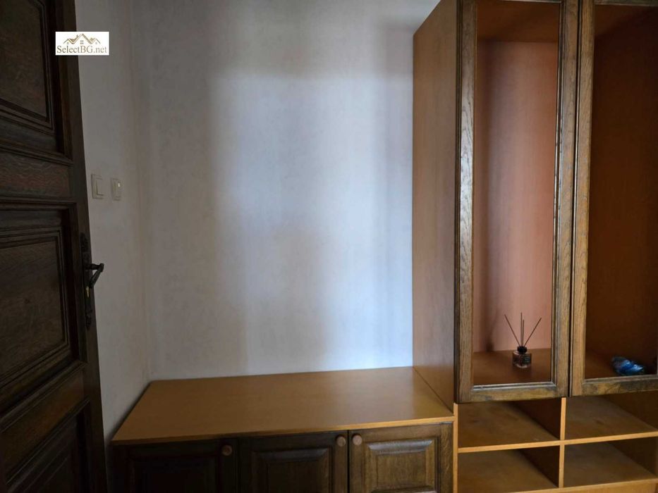 Продава се Многостаен апартамент в Дебелец - 157 кв.м за 924 €/кв.м - Снимка #3