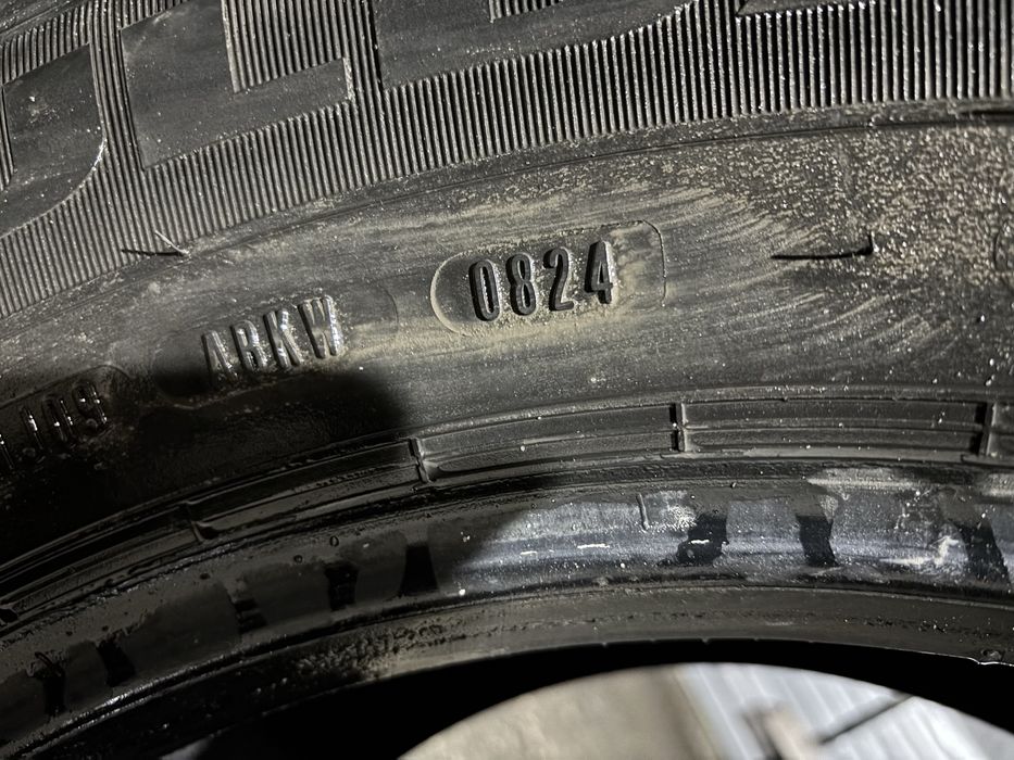 Шины грузовые бу продам