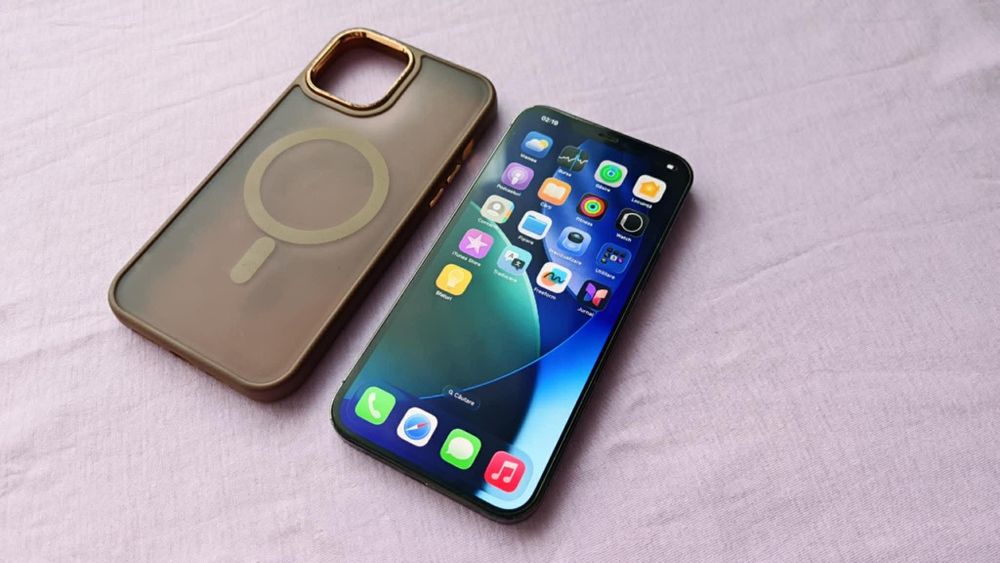 Vând iPhone 12 pro max