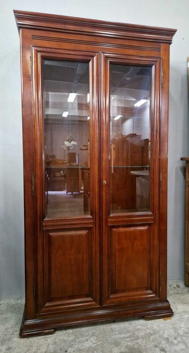 Черешов контрабюфет дресоар три крила