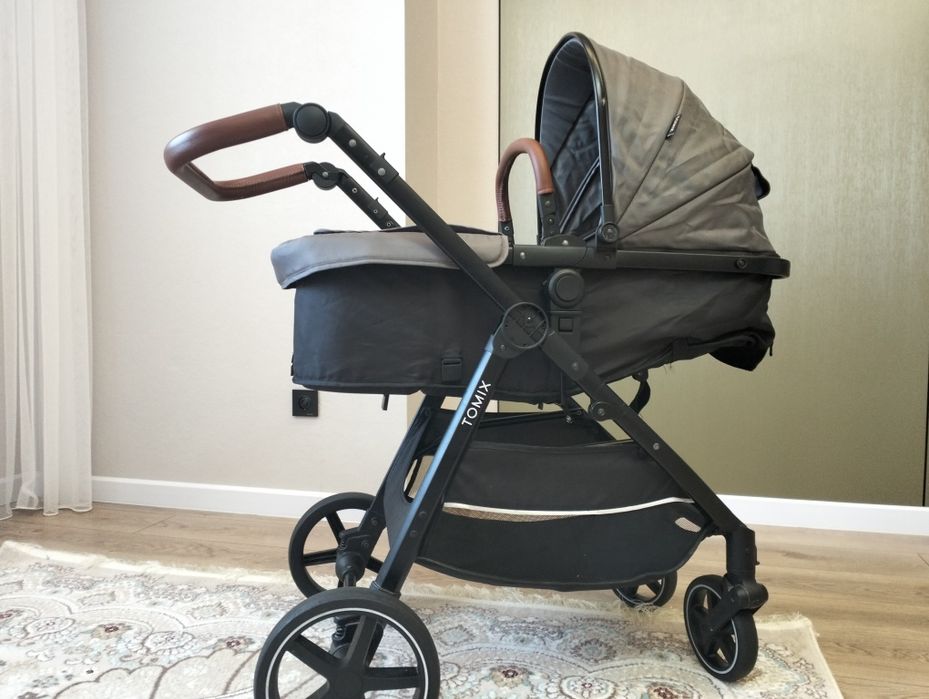 Продается детская коляска трансформер Tomix Bonny.