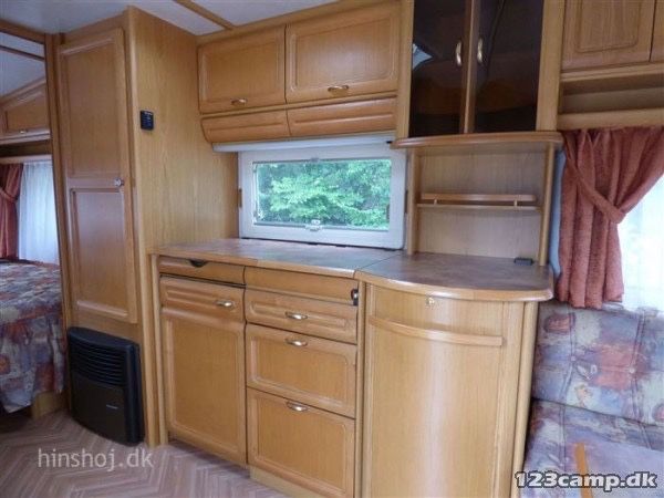 Каравана Tabbert Comtesse 540 – само каравана (8 000 €) или готово лятно място в Еко къмпинг Черноморец (13 000 €)