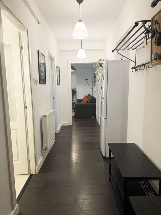 Proprietar, vând apartament central 3 camere la cheie, et. 2/3, liniștit și verde (curte interioară) – Horea 18