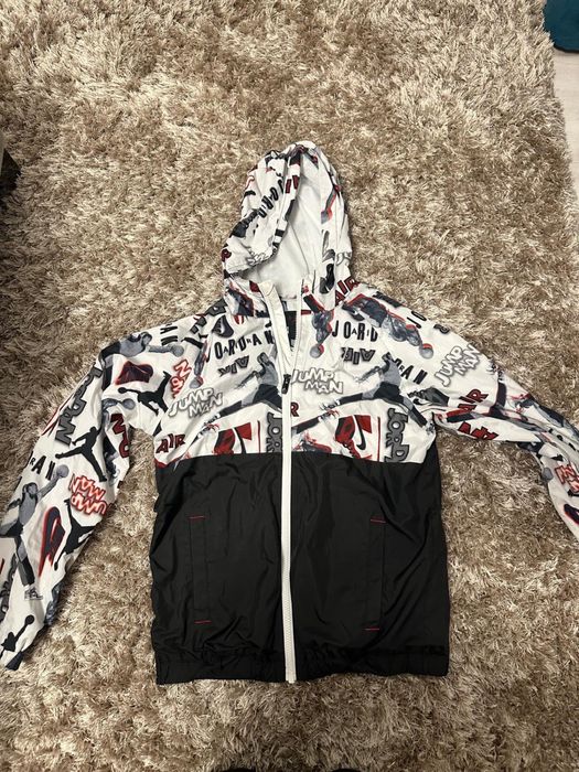 Geaca jordan 12-13 ani