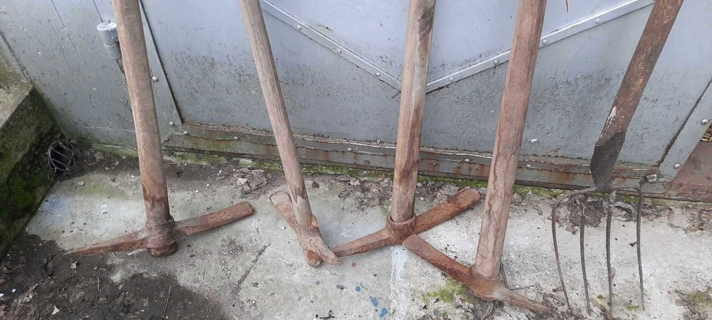 кирки - ковани, с дръжки