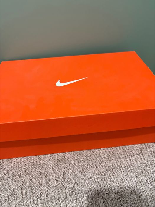 Продавам Бели Nike