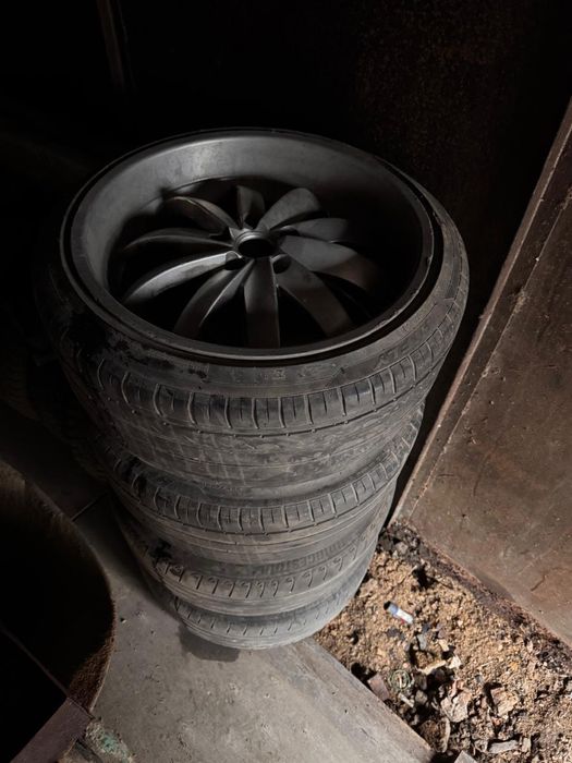 Продам диски с резиной