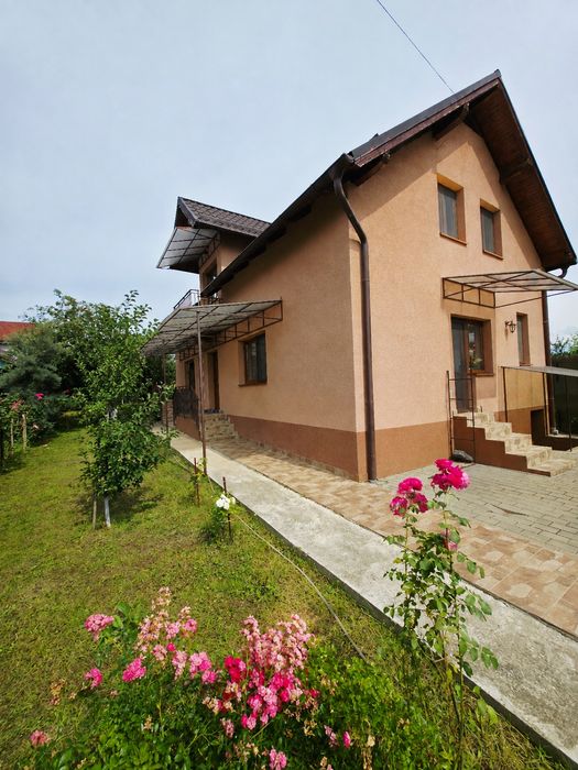 Casă în Viișoara vand sau schimb cu apartament