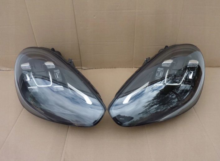 Porsche Cayenne 7p set faruri full led far stanga dreapta plansa bord