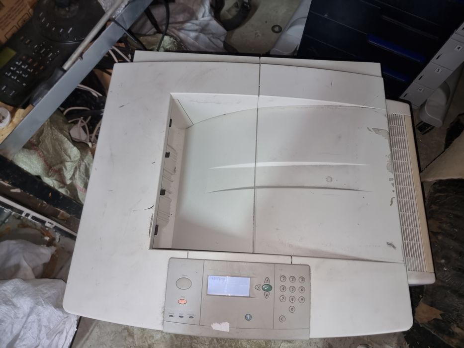 Принтеры А3 HP laserjet 9040 почти новые