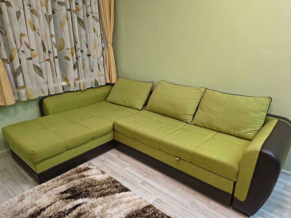 Г-образен разтегателен диван