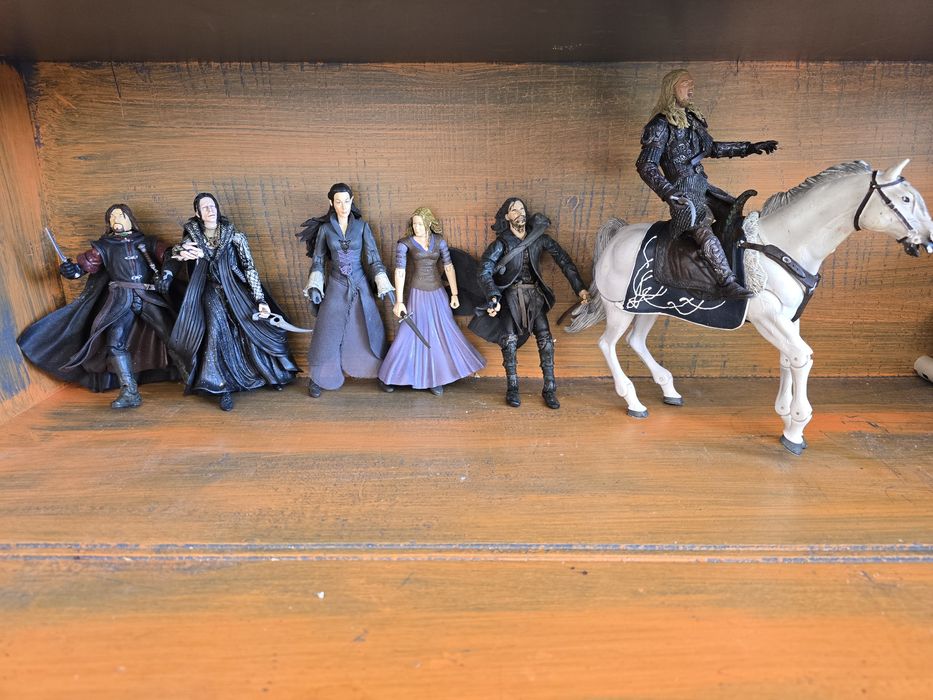 всички за 250 -Фигури Властелина на пръстените