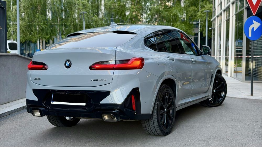 BMW X4 2023 — imagine 4