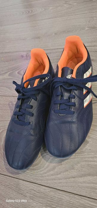 Обувки за футбол Адидас