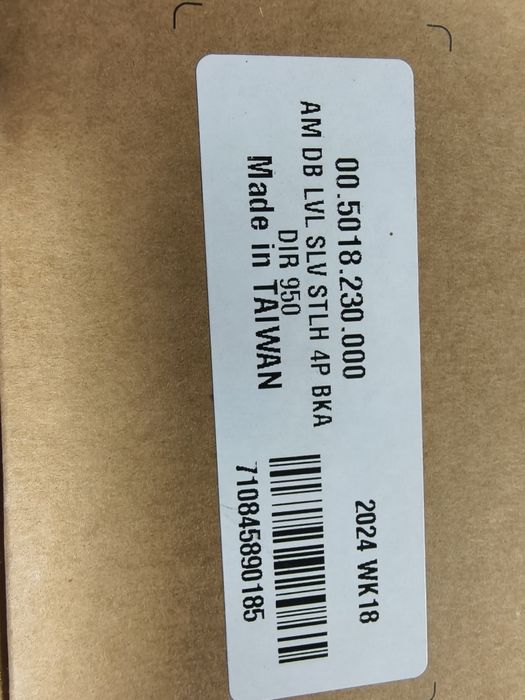 НОВИ в кутии Sram Level Silver Stealth 4-Piston спирачки 2024велосипед