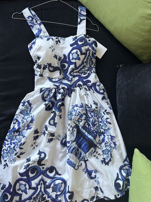 Чисто нова рокля