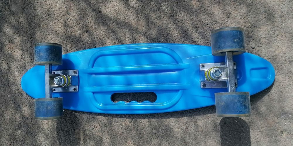 Продам скейт б/у