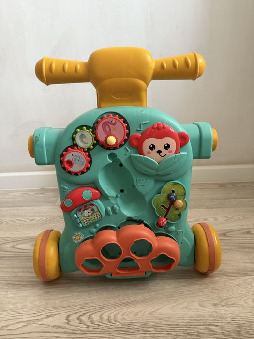 Продам каталка машинка , толкар стол для кормления от 6 до 2 годика