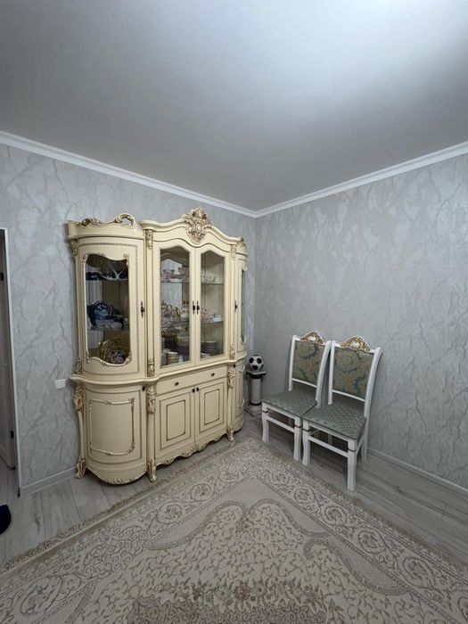 Продам 2 ком квартира район Батыс 2