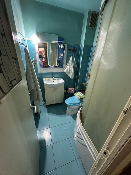 Apartament 3 camere,parter de vânzare