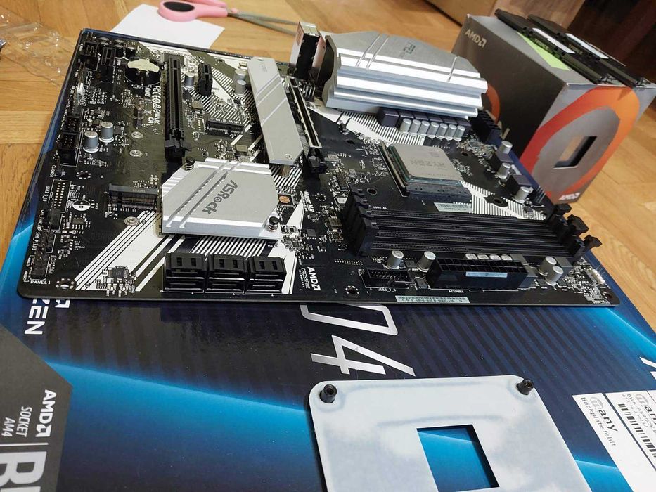 AMD Ryzen 7 3700X + AsRock B550 Pro4