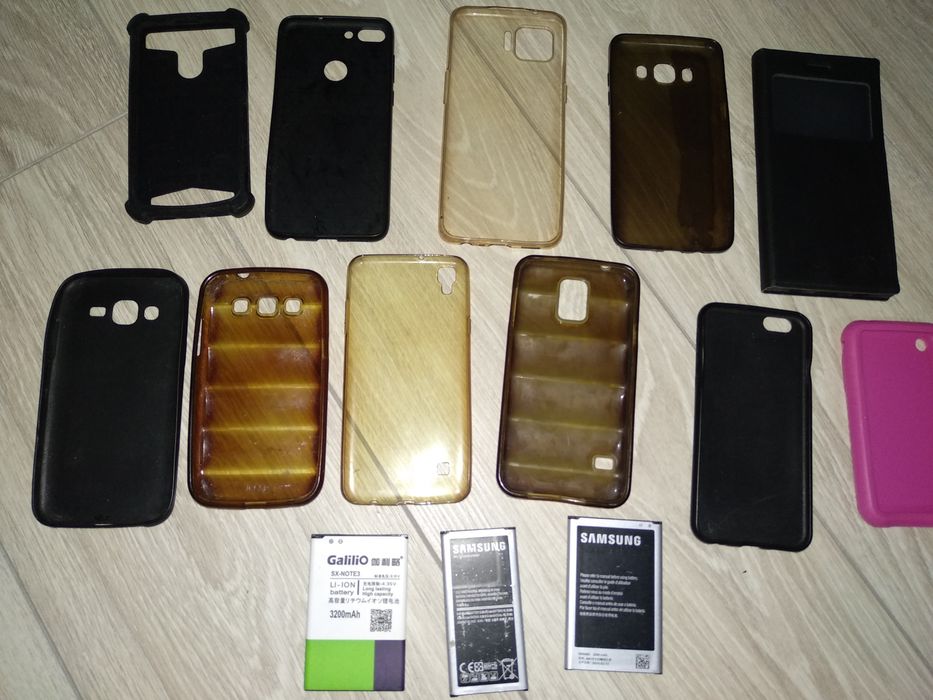 Чехлы на разные модели.